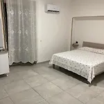 Annahouse Naples
