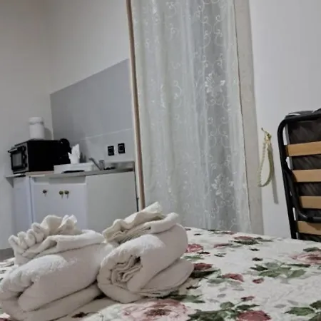 Annahouse * نابولي